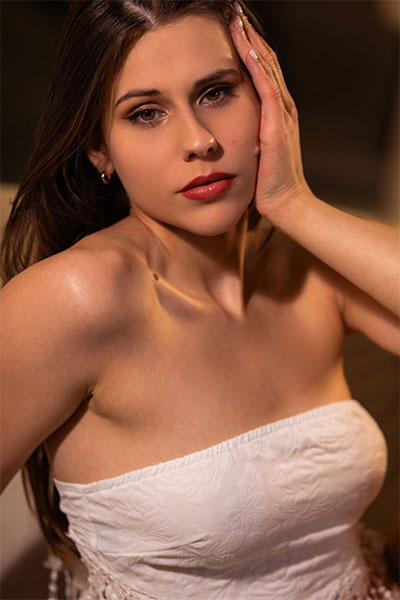 Amber Slassh in Presenting Amber Slassh at Met-Art