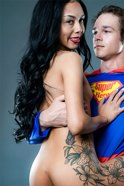 Bianca Bangs in “So That’s Why They Call You the Man of Steel” – Superman Parody at Exxxtra Small