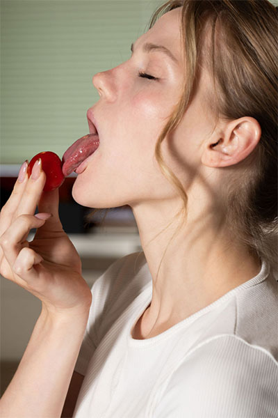 Valeria Mint from Met-Art scene Cherry Tomato