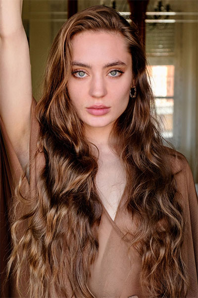 Vero Kai in Presenting Vero Kai at Met-Art