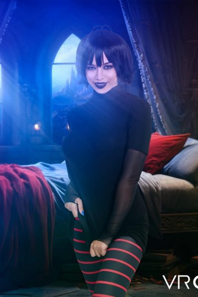 Scarlett Alexis in Hotel Transylvania A XXX Parody at VR Cosplay X Image #1