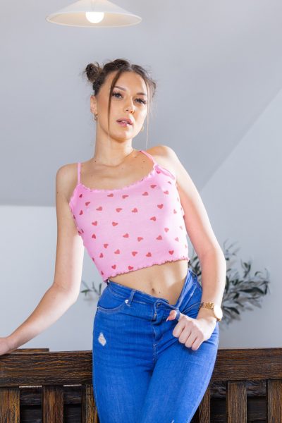 Isabella De Laa in Barely Legal at Fitting Room Image #2