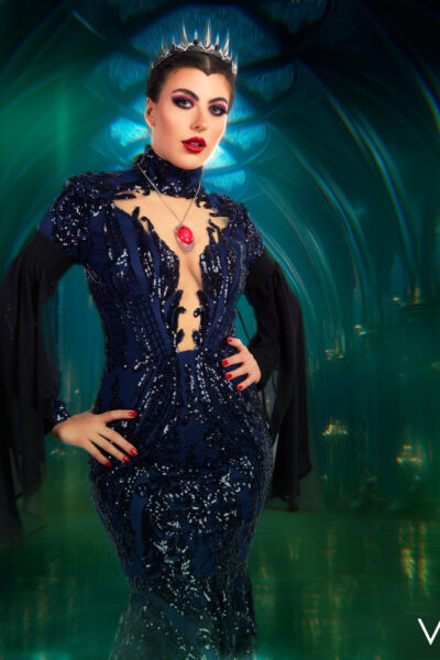 Gal Ritchie in Snow White And The Evil Queen A XXX Parody at VR Cosplay X Image #4