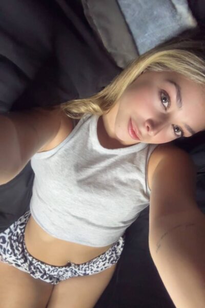 Freya Robertss Blondie Braces Onlyfans Image #2