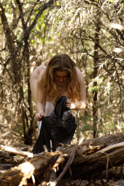 Greta Yarbrough from Zishy scene SpaceX Training Image #13