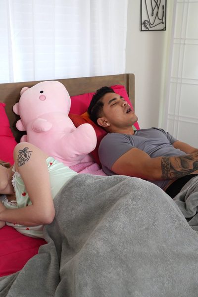 Alicia Williams from Family Strokes scene “That’s Not a Water Bottle, That’s My Fleshlight!” - She Can’t Stop Craving His Cum Image #4